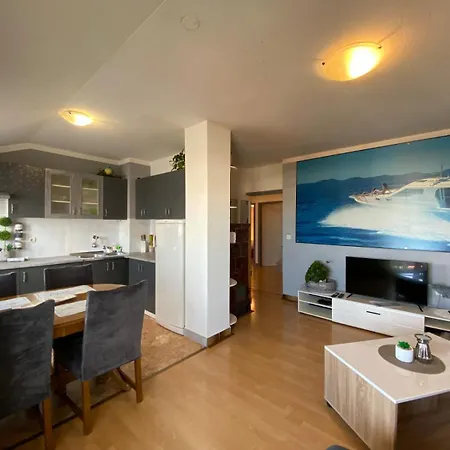 Nicole Apartamento *